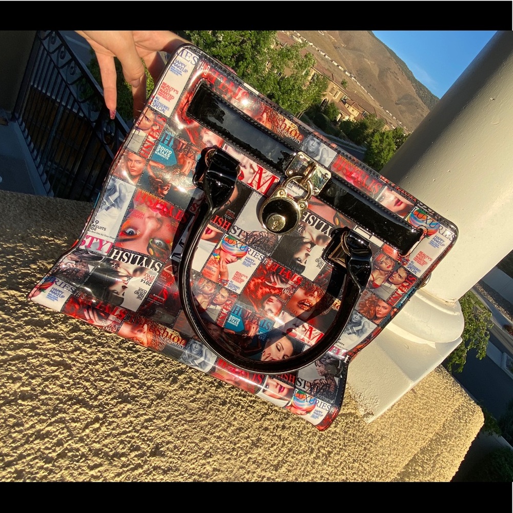 COPY - Magazine Purse